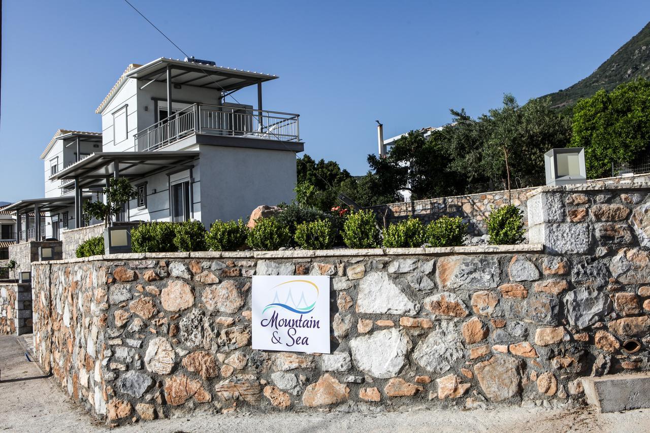 Mountain & Sea Daire Kalamata Dış mekan fotoğraf